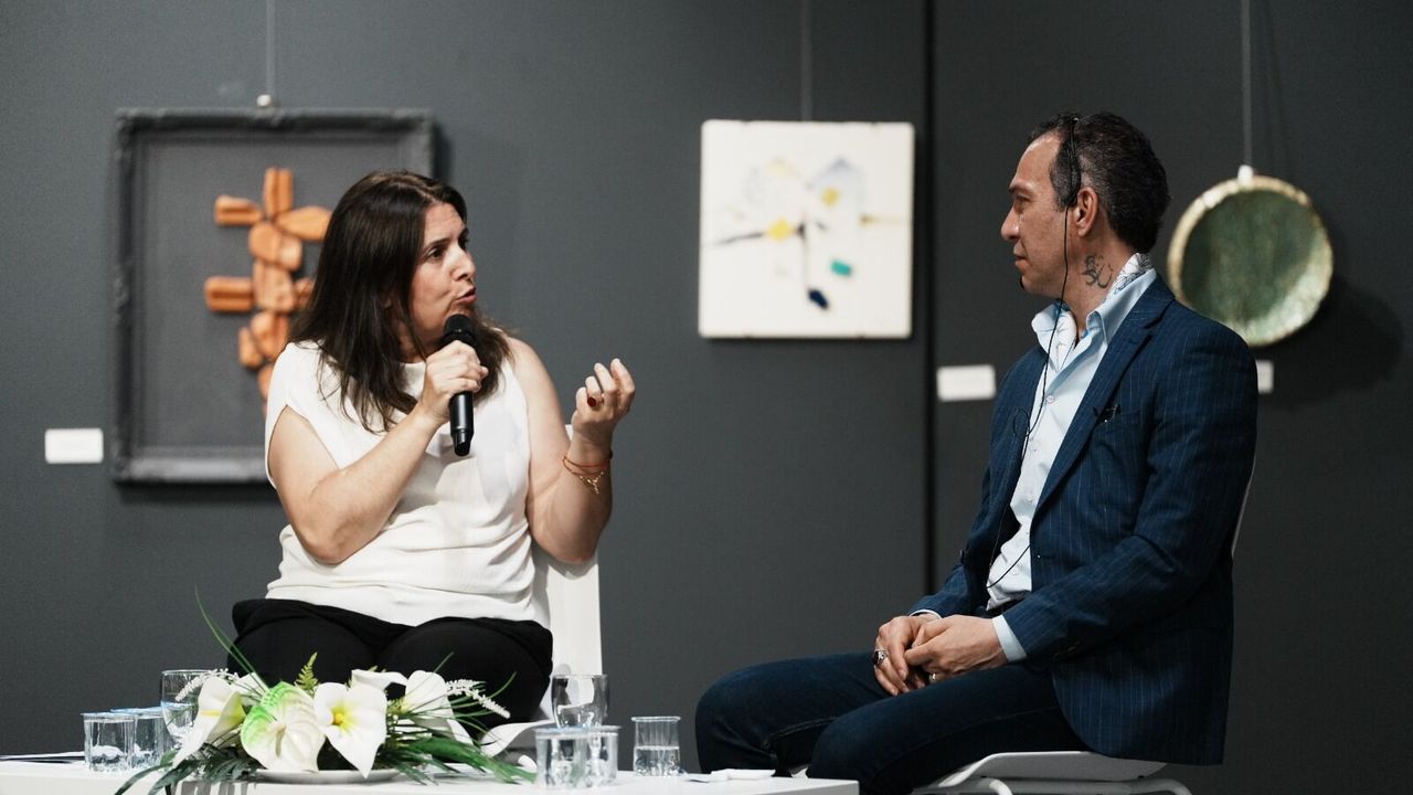 SEKA SANAT İHTİSAS MERKEZİ'NDEN ANLAMLI BULUŞMA: RESSAM KARL TALİP KARA KOCAELİLİ SANATSEVERLERLE BİR ARAYA GELDİ