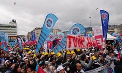 Kocaeli Haber - Türk Metal Sendikası İşçileri Milli İrade Meydanı'nda Coşkuyla Seslendi!