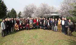 Hürriyet 68 Kuşağı Genç Karma Futbolcuları ile buluştu 
