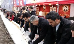 İZMİT'TE 141 METRELİK ADANA DÖNERİ 