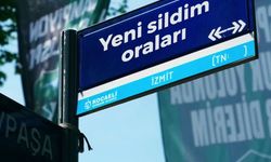 Kocaeli'de Trafik Levhalarına Anne Sözü Yazdılar, Sosyal Medya Yıkıldı