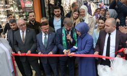 Gelecek Partisi Genel Başkanı Davutoğlu, Kocaeli'de Anneler Günü Programına Katıldı