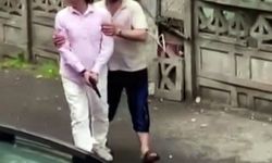 Balyozla Kapıya Dayandı, Emekli Polis Silahıyla Sokağa Çıktı
