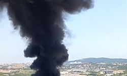 Gebze'de Çöp Ayrıştırma Tesisi Bahçesinde Yangın