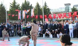 Komandoların gösterisiyle jandarma 186. yılını kutladı