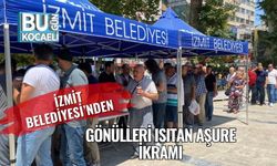 İzmit Belediyesi’nden Gönülleri Isıtan Aşure İkramı