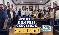 MHP Dilovası Gençlerde Bayrak Teslimi!