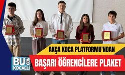 Akça Koca Platformu'ndan Başarı Öğrencilere Plaket