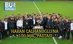 Hakan Çalhanoğlu’na 100 Maç Pastası
