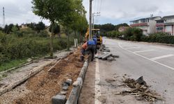 Başiskele’de Kaldırım Bakım ve Onarım Çalışmaları Devam Ediyor