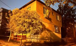 Kocaeli'de kolonlarında çatlak oluşan bina boşaltıldı