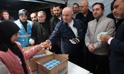 Darıca Belediyesi Regaip Kandili’nde Lokma Dağıttı