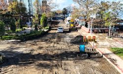 Halıdere Sahil Caddesi’nde Üstyapı Yenileniyor