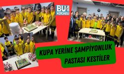 Kupa Yerine Şampiyonluk Pastası Kestiler