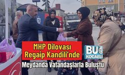 MHP Dilovası Regaip Kandili’nde Meydanda Vatandaşlarla Buluştu