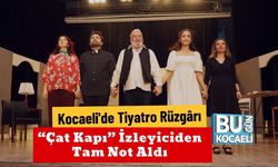 Kocaeli'de Tiyatro Rüzgârı: “Çat Kapı” İzleyiciden Tam Not Aldı