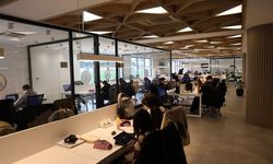 Kartepe Kent Kütüphanesi Yarıyıl Tatilinde Öğrencilerin Uğrak Noktası Oldu