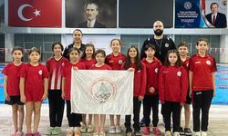 KÖRFEZLİ YÜZÜCÜLER SEZONUN İLK YARIŞINDA VİZE ALDI! GEBZE’DE BÜYÜK BAŞARI