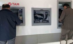 PARA ÇEKEMEDİĞİ ATM'Yİ BALYOZLA PARÇALADI
