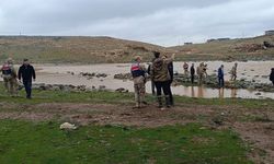 SEL SULARINA KAPILAN ADAM HAYATINI KAYBETTİ