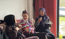 BAYRAMIN EN DUYGUSAL TABLOSU: İŞARET DİLİYLE SEVGİ ENGEL TANIMIYOR