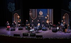 BAŞİSKELE’DE TASAVVUF GECESİ: AMİR ATEŞ’TEN GÖNÜLLERE DOKUNAN KONSER