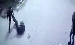 KAZA SONRASI ORTALIK KARIŞTI: SÜRÜCÜ BIÇAKLANDI