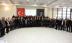 DERİNCE’DE BAYRAMLAŞMA COŞKUSU! PROTOKOL VE VATANDAŞLAR TEK YÜREK OLDU