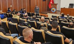 GÖLCÜK BELEDİYESİ’NDEN ZABITA VE ŞOFÖRLERE TRAFİK EĞİTİMİ!