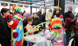KARTEPE’DE BAYRAM COŞKUSU ZİRVEYE ÇIKTI! MİNİKLER ŞENLİKTE DOYASIYA EĞLENDİ