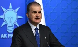 AK PARTİ SÖZCÜSÜ ÖMER ÇELİK’TEN ÖZGÜR ÖZEL’E SERT TEPKİ! “SİYASETİ ZEHİRLİYOR”