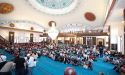DİLOVASI'NDA 7-10 YAŞ KUR’AN KURSLARI İÇİN GÖRKEMLİ KAPANIŞ PROGRAMI