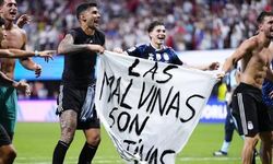 ARJANTİN'E FIFA ŞOKU! FALKLAND PANKARTI NEDENİYLE CEZA GÜNDEMDE