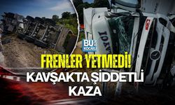 FRENLER YETMEDİ! KAVŞAKTA ŞİDDETLİ KAZA
