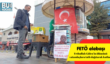 Simitçi, Fethullah Gülen’in ölümünü tatlı dağıtarak kutladı