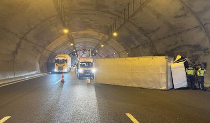 T5 Tüneli’nde Feci Kaza! 1'i Çocuk 3 Kişi Yaralandı