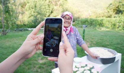 74 Yaşından Sonra Fenomen Oldu