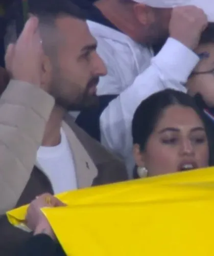 Kocaelispor’un Oyuncusu Rakip Tribünde! Serdar Dursun’dan Kabul Edilemez Hareket