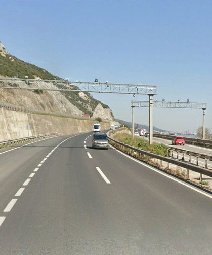 SÜRÜCÜLER DİKKAT! KOCAELİ D-100'DE HIZ SINIRLARI DEĞİŞTİ