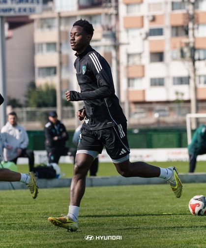 KOCAELİSPOR’DA BAŞAKŞEHİR MESAİSİ SÜRÜYOR