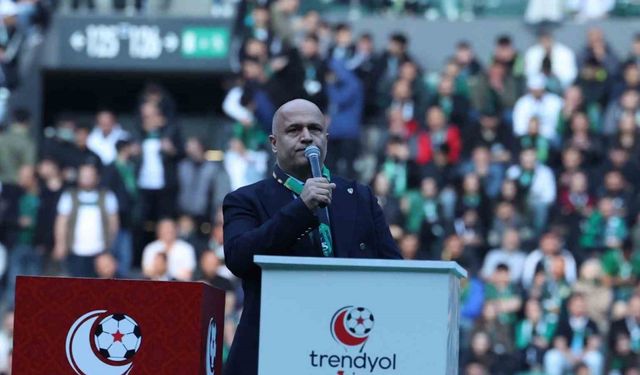 Kocaelispor'da Teknik Direktör Bilmecesi: "Kimseyle El Sıkışmadık"