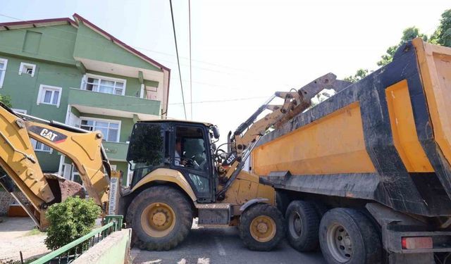 Başiskele'de Kurban Atıkları Temizlendi