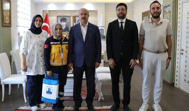 Boğazına Mama Kaçan Bebek Hayata Döndürüldü