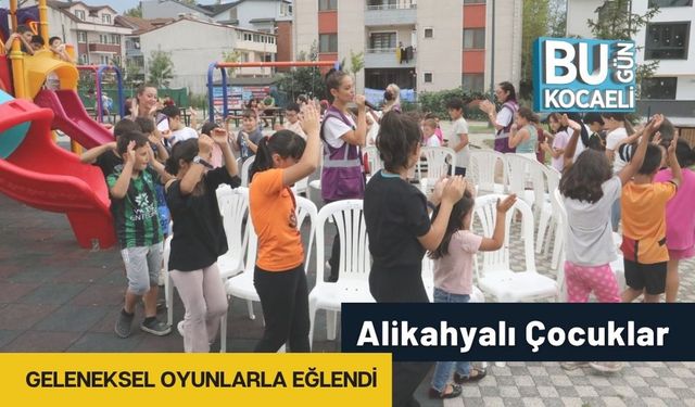Alikahyalı Çocuklar Geleneksel Oyunlarla Eğlendi