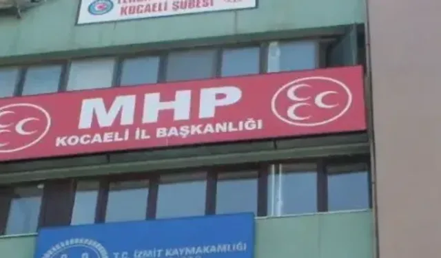 MHP Kocaeli, 472 Mahalle Başkanıyla Sahaya İniyor
