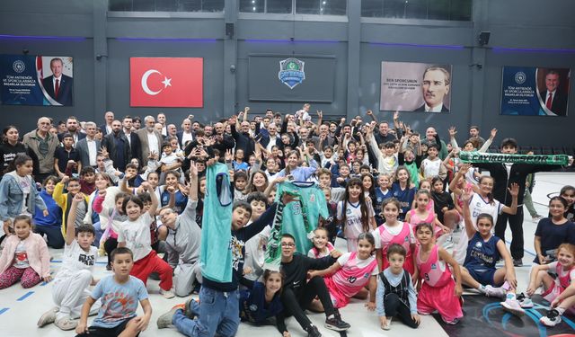 Çayırova Belediyesi Basketbol Takımı Beşte Beş Yaptı