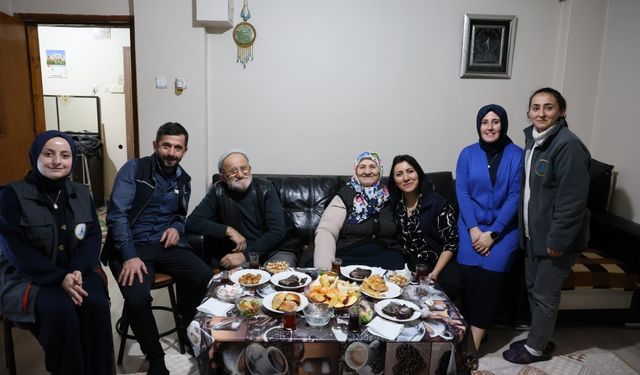 Alo Evlat Sağlık Kulübü Gönüllere Dokunuyor!