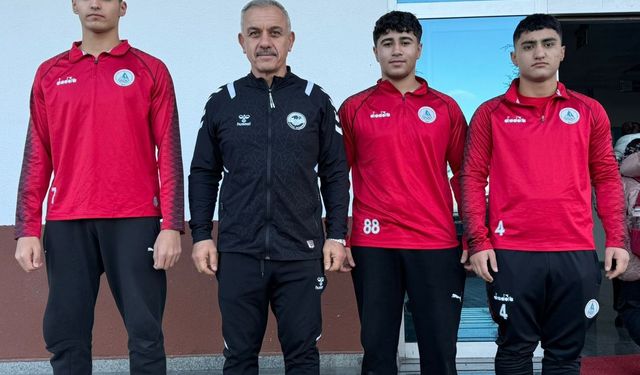 Körfezli Genç Güreşçiler Isparta’da Mindere Çıktı