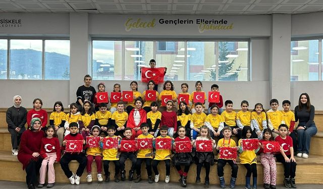 BAŞİSKELE ALA MEKAN’DA ATÖLYELER BAYRAK SEVGİSİYLE BAŞLADI