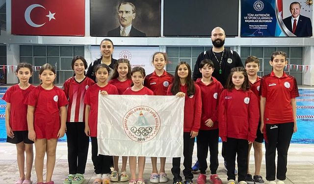 KÖRFEZLİ YÜZÜCÜLER SEZONUN İLK YARIŞINDA VİZE ALDI! GEBZE’DE BÜYÜK BAŞARI